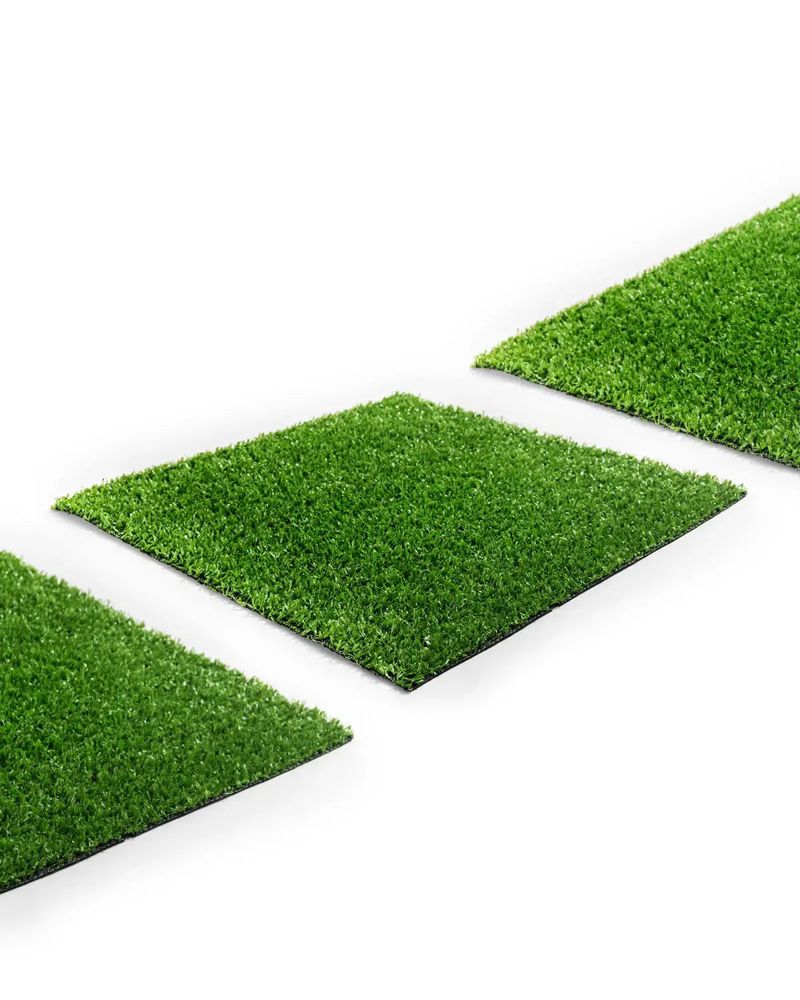 Paños de pasto sintético listos para instalar
